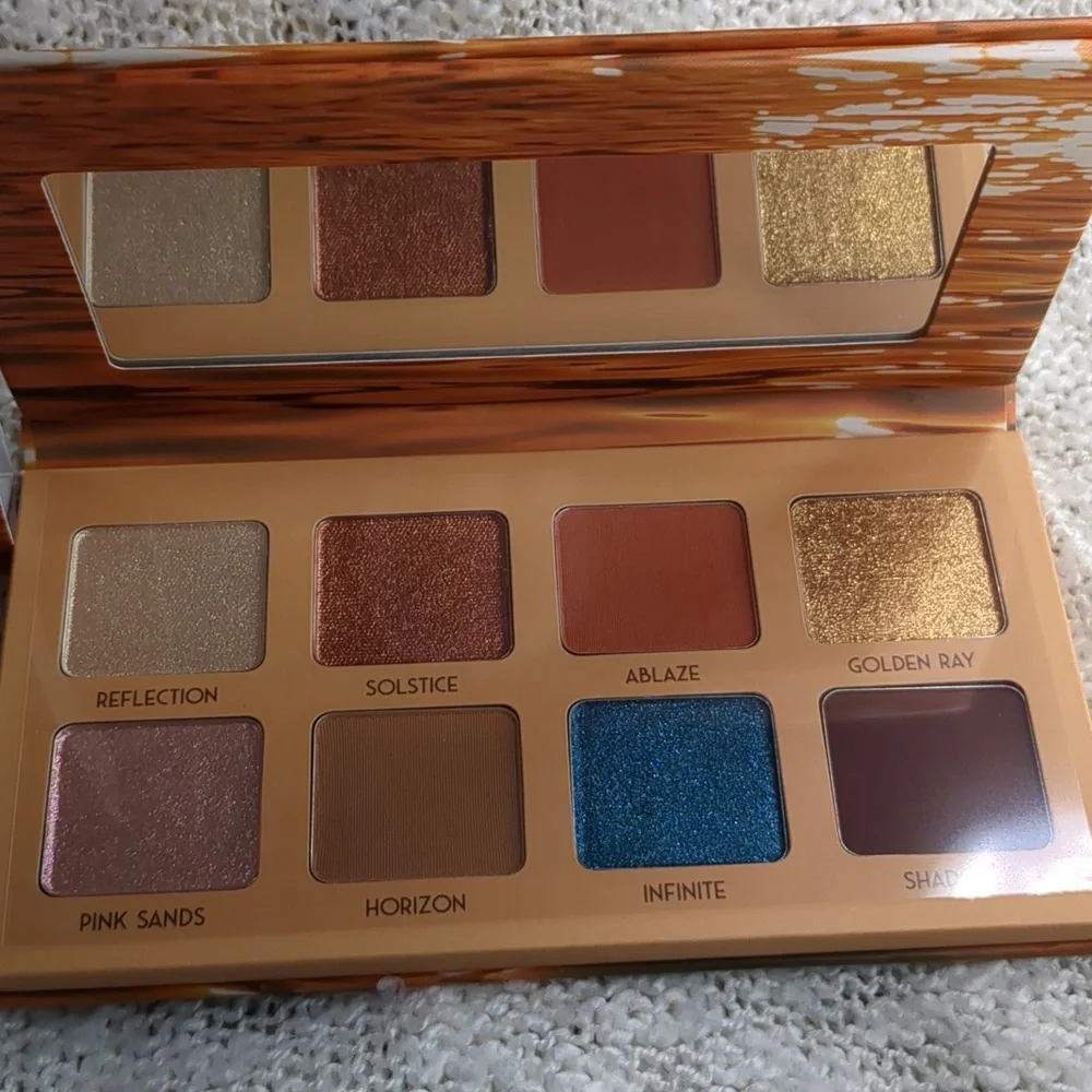 BEAUTY FOR REAL. Golden Hour Eyeshadow Palette, 5.6g/0.2oz - Picture 2 of 11